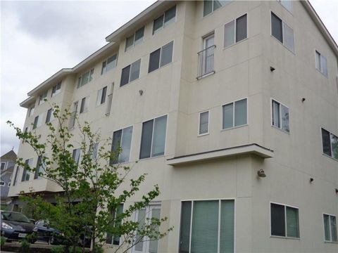 Photo of 210 E 32nd ST #E, Austin, TX 78705 (MLS # 7662464)