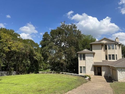 Photo of 501 Westbrook DR, Austin, TX 78746 (MLS # 4963231)