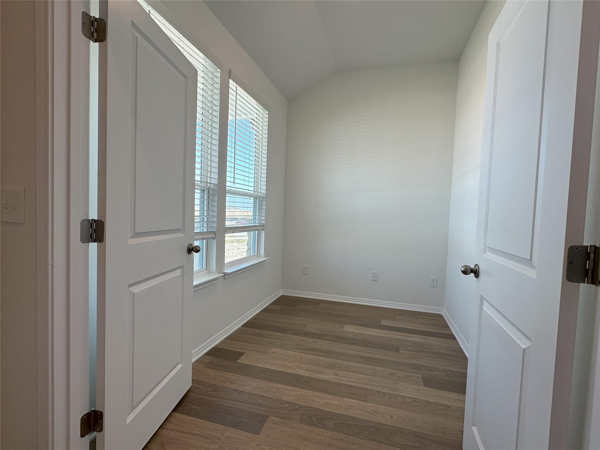 375 Porter Country PKWY