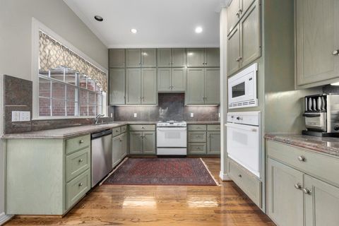 Tiny photo for 2716 Hillview Green LN, Austin, TX 78703 (MLS # 6323580)