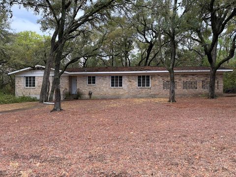 Photo of 1927 Berkeley Ave, Austin, TX 78745 (MLS # 9858633)