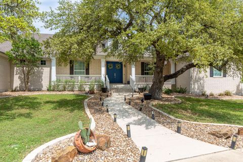 914 Ranchers Club LN Driftwood TX 78619