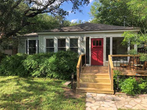 Photo of 1116 Mission RDG, Austin, TX 78704 (MLS # 8112049)