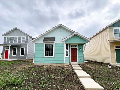 Photo of 676 Ferrule DR, Kyle, TX 78640 (MLS # 8704808)