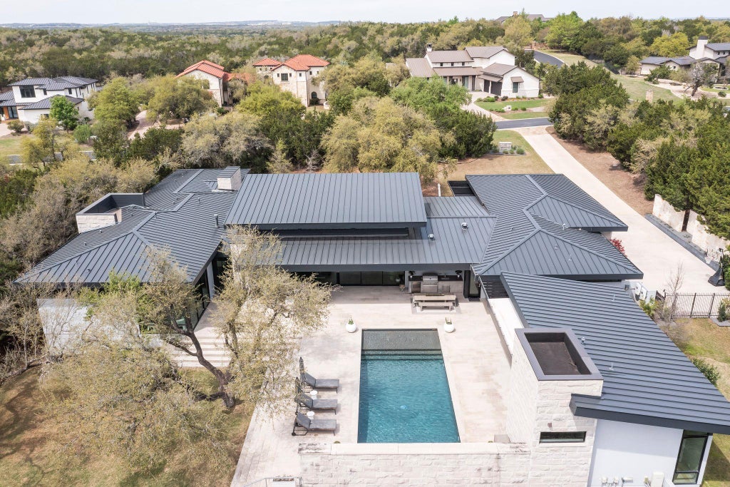 Photo of 4001 Verano DR, Austin, TX 78735 (MLS # 7920909)