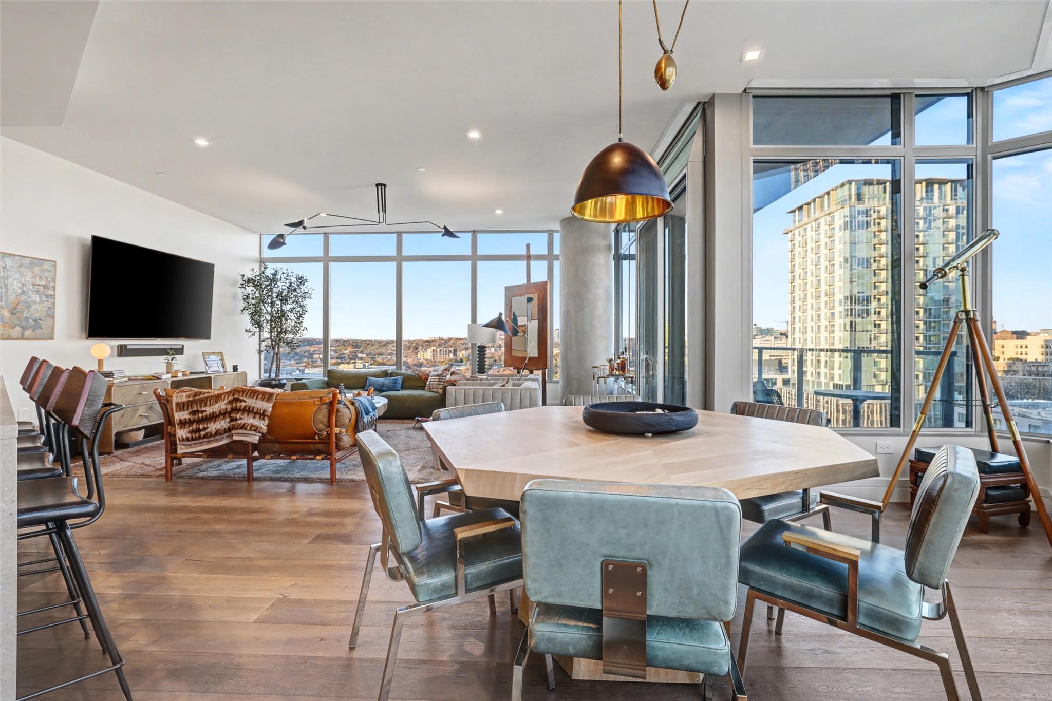 501 West Ave 1207