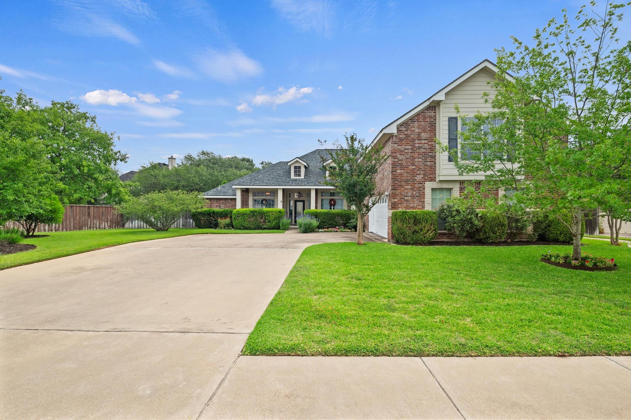 4013 Harvey Penick DR