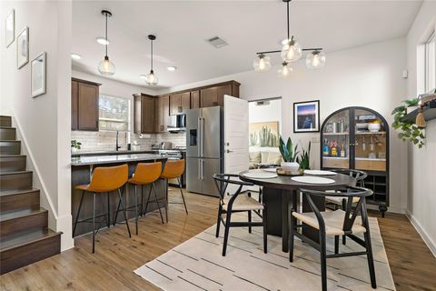Photo of 1402 Singleton Ave #B, Austin, TX 78702 (MLS # 4826976)