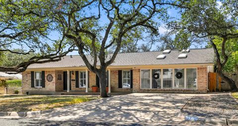 Photo of 4001 Greystone DR, Austin, TX 78731 (MLS # 4508918)