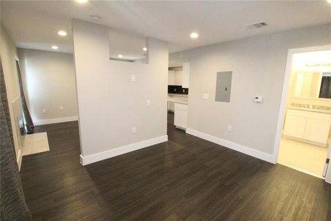 Tiny photo for 935 La Posada DR #126, Austin, TX 78752 (MLS # 7432335)