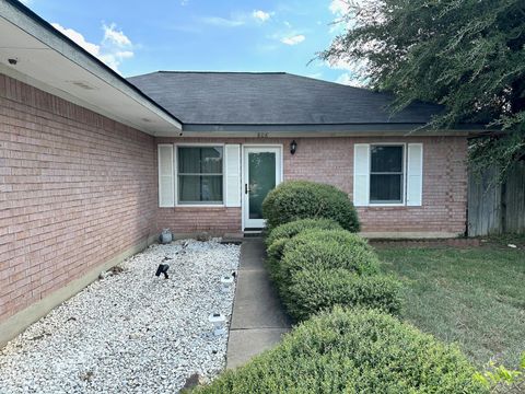 808 Mica LN Leander TX 78641