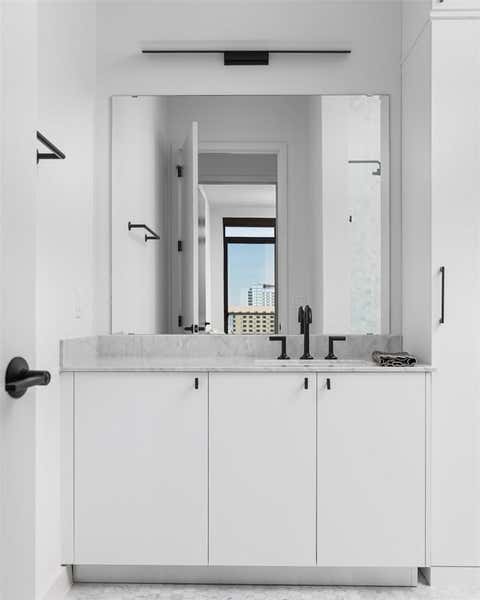 Tiny photo for 800 Embassy DR #605, Austin, TX 78702 (MLS # 3644358)