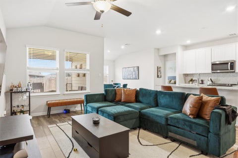 Photo of 162 El Capitan LOOP, Dripping Springs, TX 78620 (MLS # 3762592)