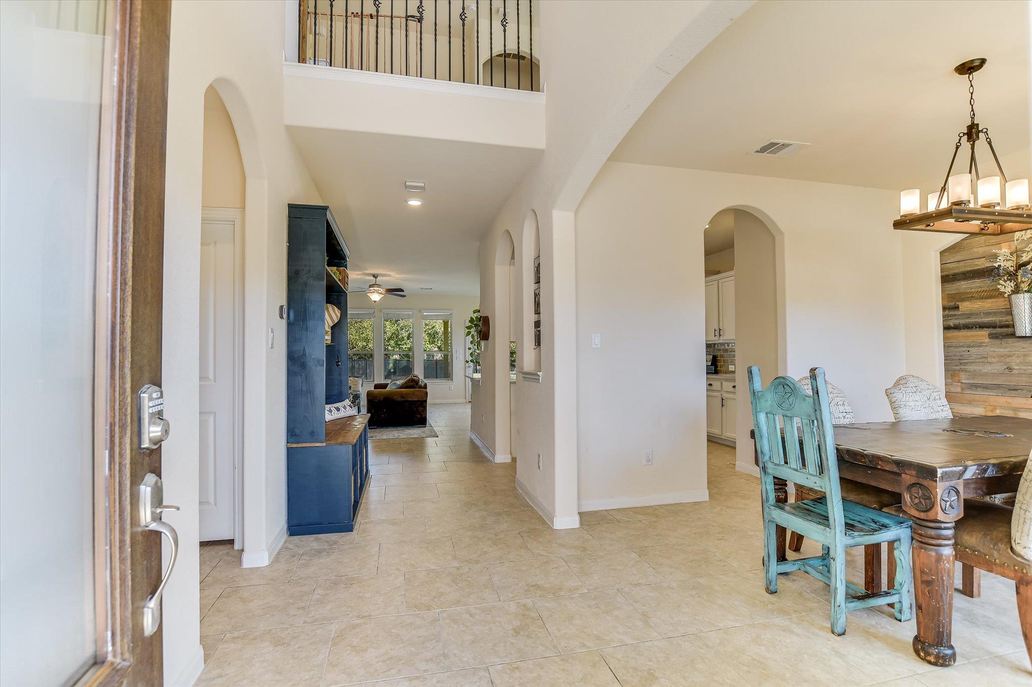 165 Crescent Heights DR