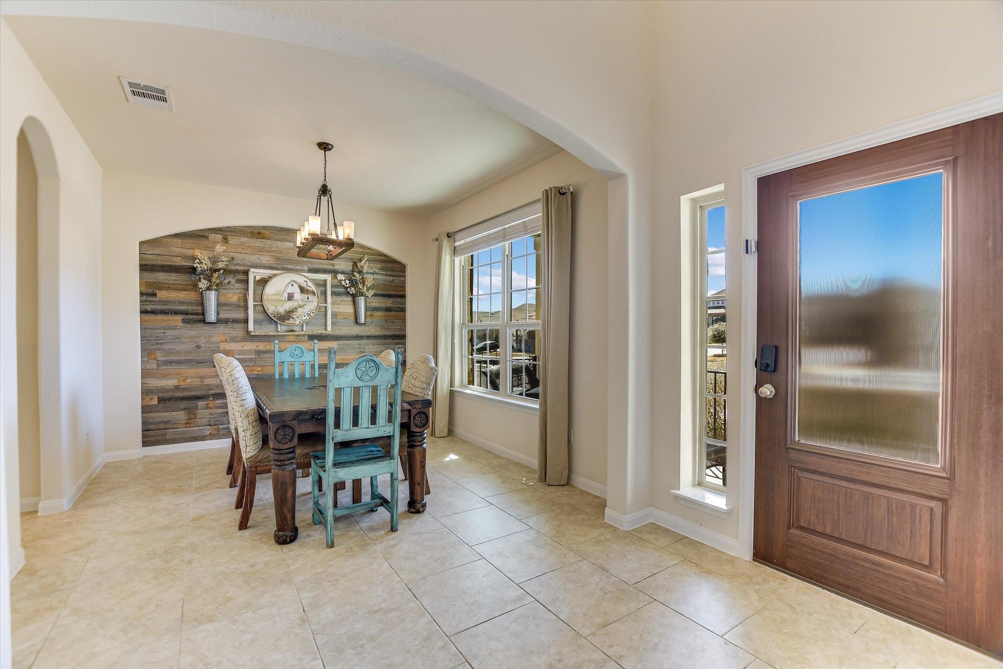 165 Crescent Heights DR