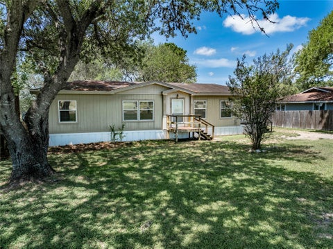 Photo of 424 Ellinger RD, La Grange, TX 78945 (MLS # 8300478)