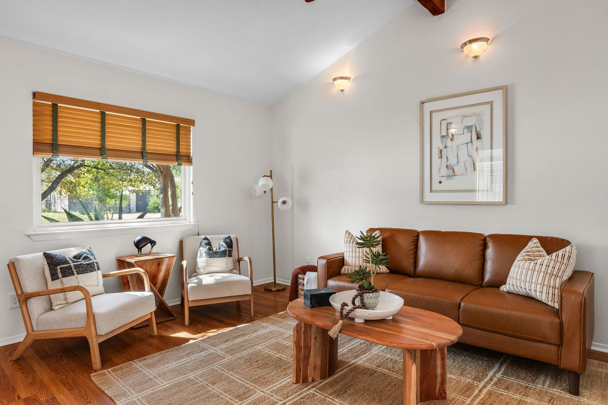 6812 Miranda DR