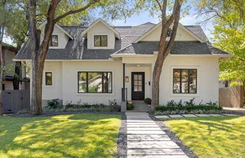 Photo of 2103 Bowman Ave, Austin, TX 78703 (MLS # 5372605)