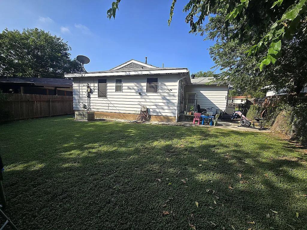 105 E Voelter Ave