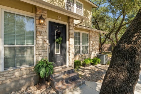 Photo of 1504 Allen RD #B, Austin, TX 78746 (MLS # 2033739)