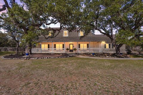 Photo of 8300 SPANISH OAK CIR, Austin, TX 78737 (MLS # 1270019)