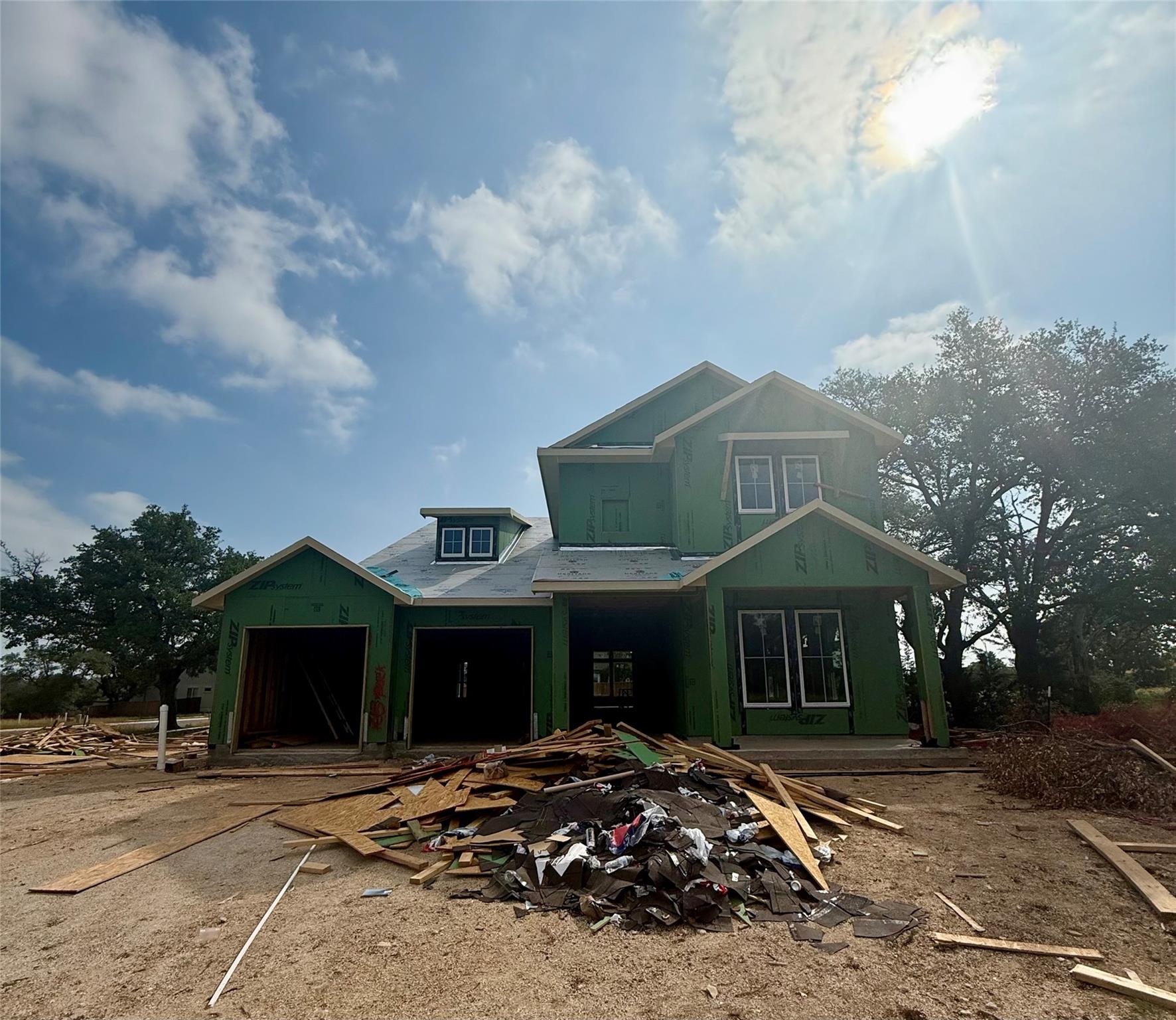 105 Buckaroo DR
