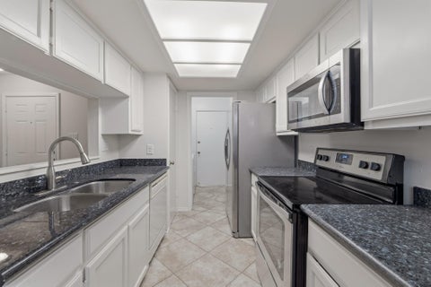 Tiny photo for 512 Eberhart LN #1402, Austin, TX 78745 (MLS # 7943386)