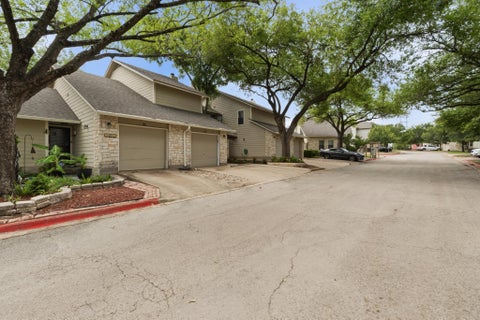 Tiny photo for 512 Eberhart LN #1402, Austin, TX 78745 (MLS # 7943386)