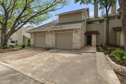 Tiny photo for 512 Eberhart LN #1402, Austin, TX 78745 (MLS # 7943386)