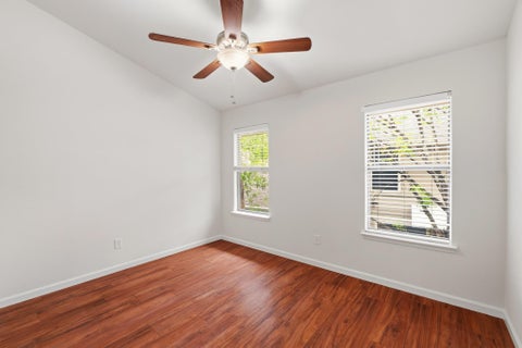 Tiny photo for 512 Eberhart LN #1402, Austin, TX 78745 (MLS # 7943386)