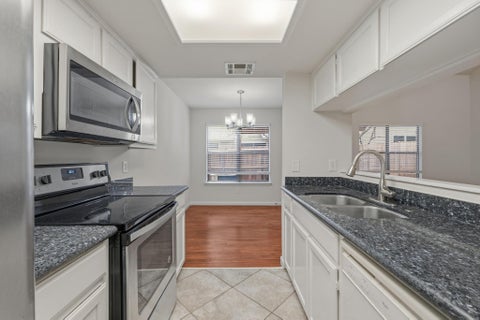Tiny photo for 512 Eberhart LN #1402, Austin, TX 78745 (MLS # 7943386)