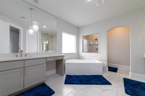 Tiny photo for 2400 Sunset Vista CIR #39, Spicewood, TX 78669 (MLS # 4893462)