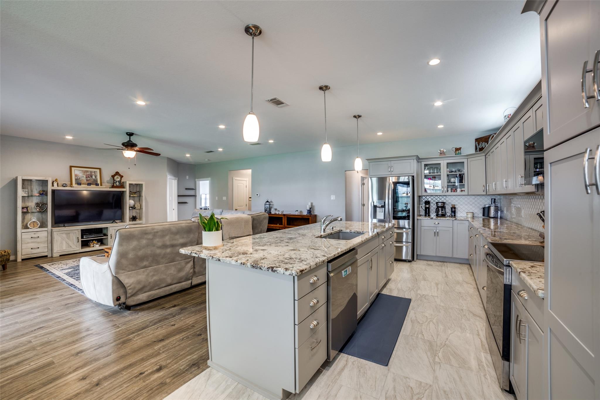 211 Spring Garden DR