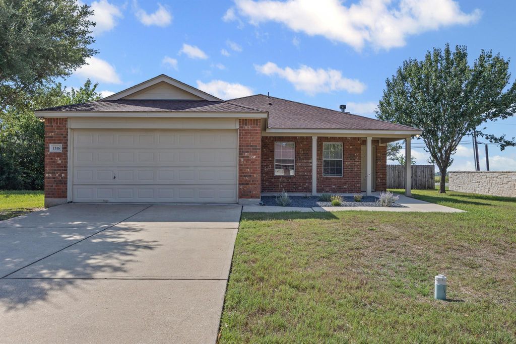 Photo of 1516 Paint Brush DR, Lockhart, TX 78644 (MLS # 8686901)