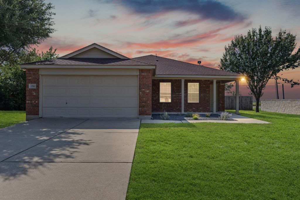 Photo of 1516 Paint Brush DR, Lockhart, TX 78644 (MLS # 8686901)