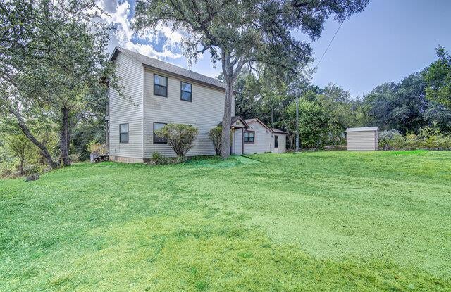 Photo of 18201 Lura LN, Jonestown, TX 78645 (MLS # 1233541)
