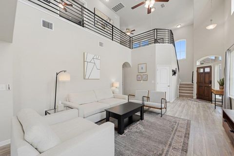 Photo of 10832 Jameson DR, Austin, TX 78747 (MLS # 1378172)