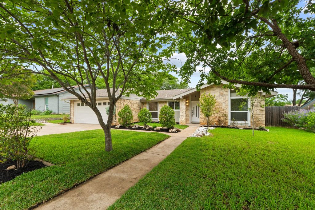 Photo of 1608 Springer LN, Austin, TX 78758 (MLS # 8231778)