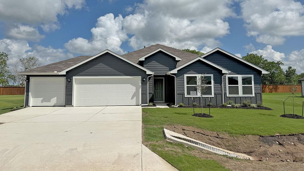 Photo of 325 BARRON ESTATE DR, Lockhart, TX 78644 (MLS # 9094901)