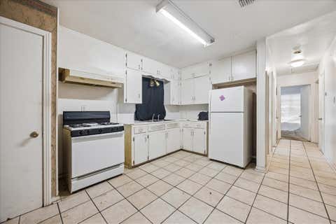 Tiny photo for 2024 W Ben White BLVD, Austin, TX 78704 (MLS # 4392684)