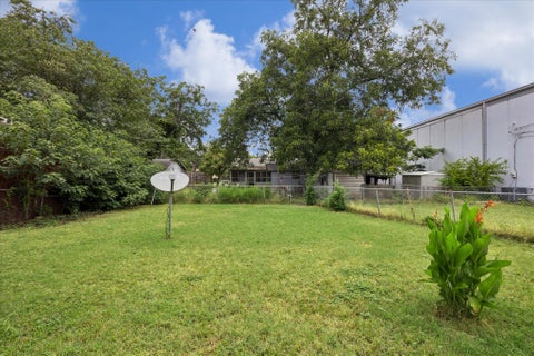 Tiny photo for 2024 W Ben White BLVD, Austin, TX 78704 (MLS # 4392684)