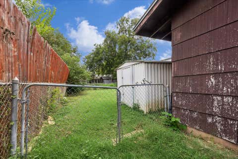 Tiny photo for 2024 W Ben White BLVD, Austin, TX 78704 (MLS # 4392684)