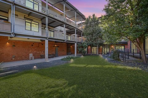 2525 S Lamar BLVD 12 Austin TX 78704