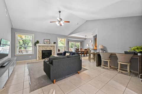Tiny photo for 12047 Lincolnshire DR, Austin, TX 78758 (MLS # 2548161)
