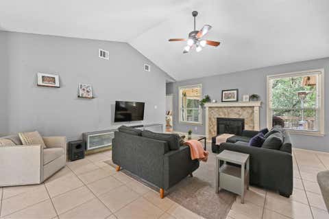 Tiny photo for 12047 Lincolnshire DR, Austin, TX 78758 (MLS # 2548161)