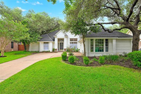 Photo of 2025 Saint Andrews DR, Round Rock, TX 78664 (MLS # 4258463)