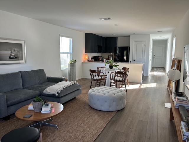 6 Trinity CIR
