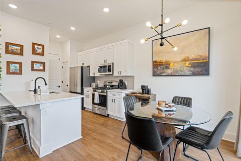 Photo of 1811 Webberville RD #4103, Austin, TX 78721 (MLS # 1279594)