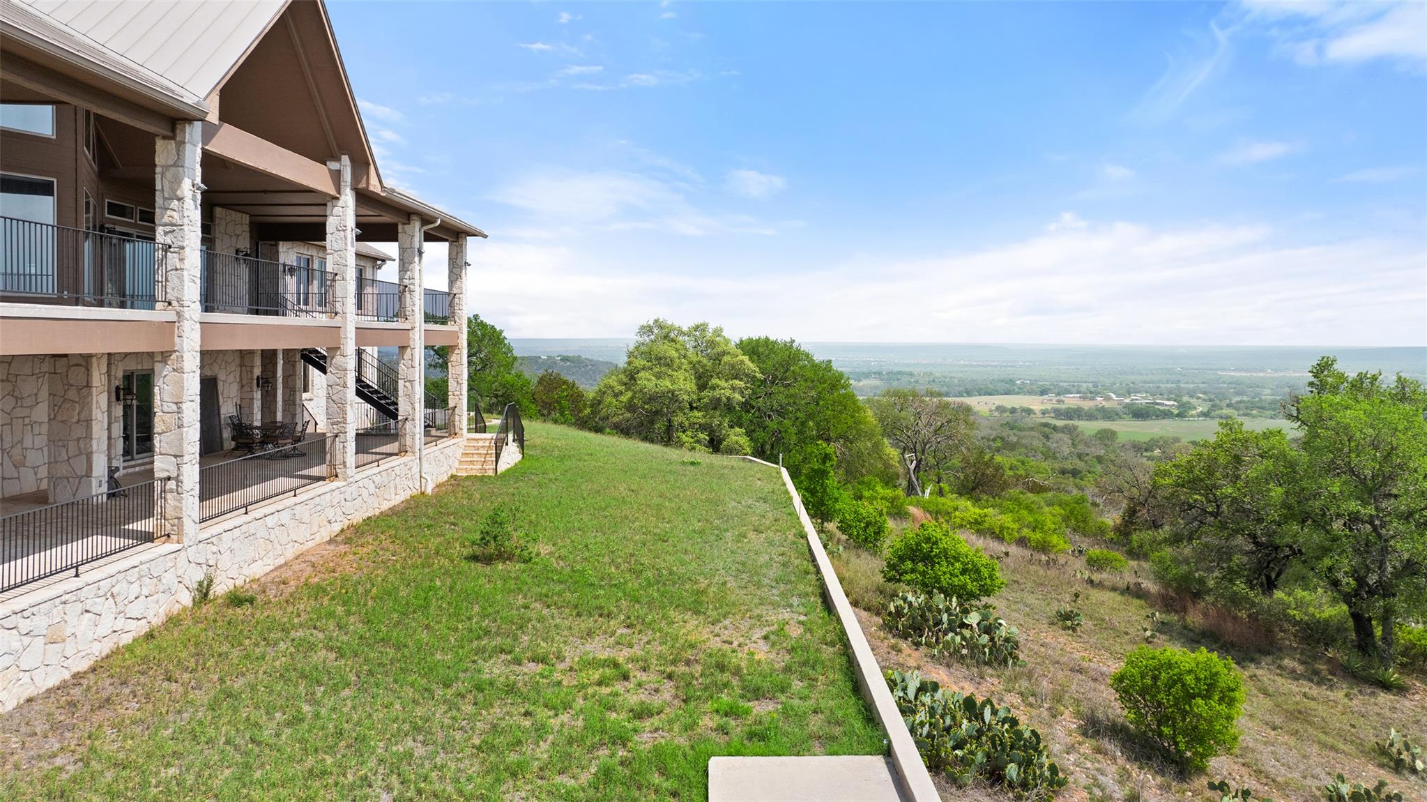 1900 County Road 120 A
