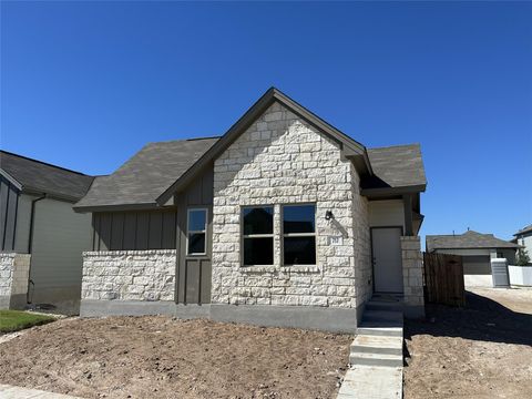 717 Treadwell LN Kyle TX 78640